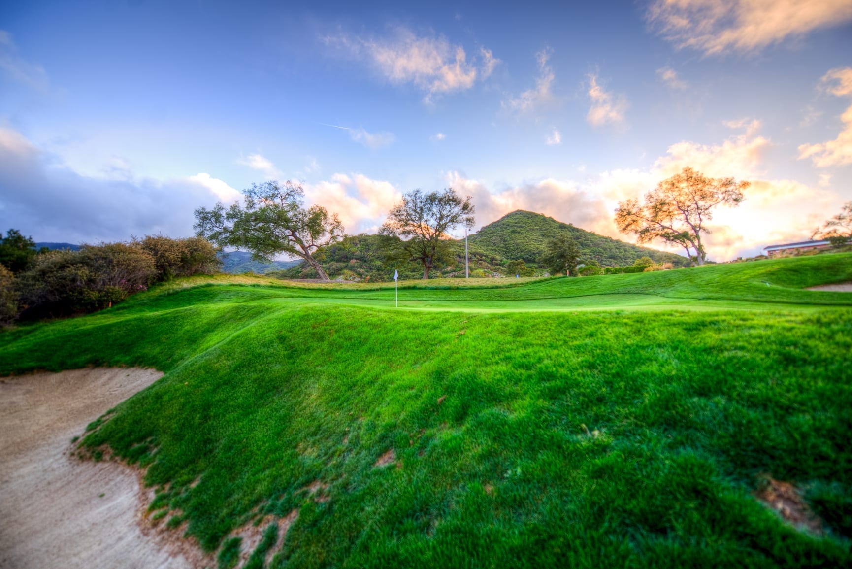 Sherwood Lake Club Golf Course, Hole Four