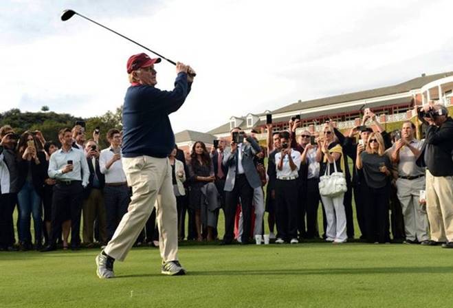 Jack Nicklaus hits a ceremonial tee shot as the Sherwood Country Club celebrates its re-opening Thursday after renovations throughout the 18-hole course in Thousand Oaks.